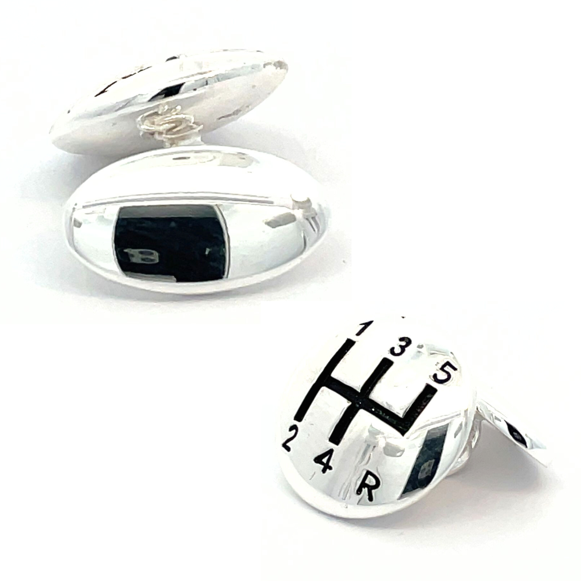 Shiny Five Speed Gear Shift with Chain Cufflinks