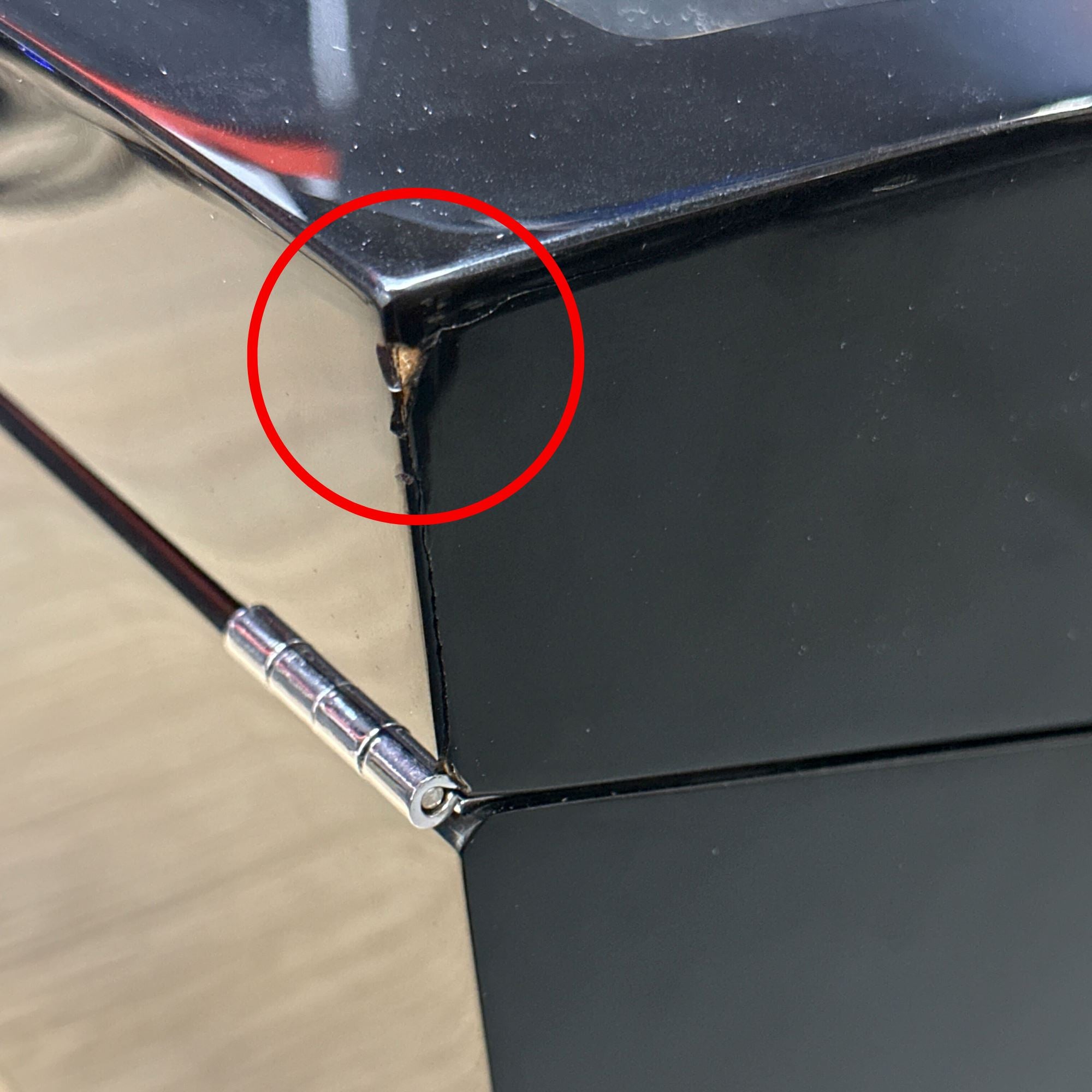 Seconds - Avoca Watch Winder Box for 8 + 8 Watches in Black (a) Seconds Clinks