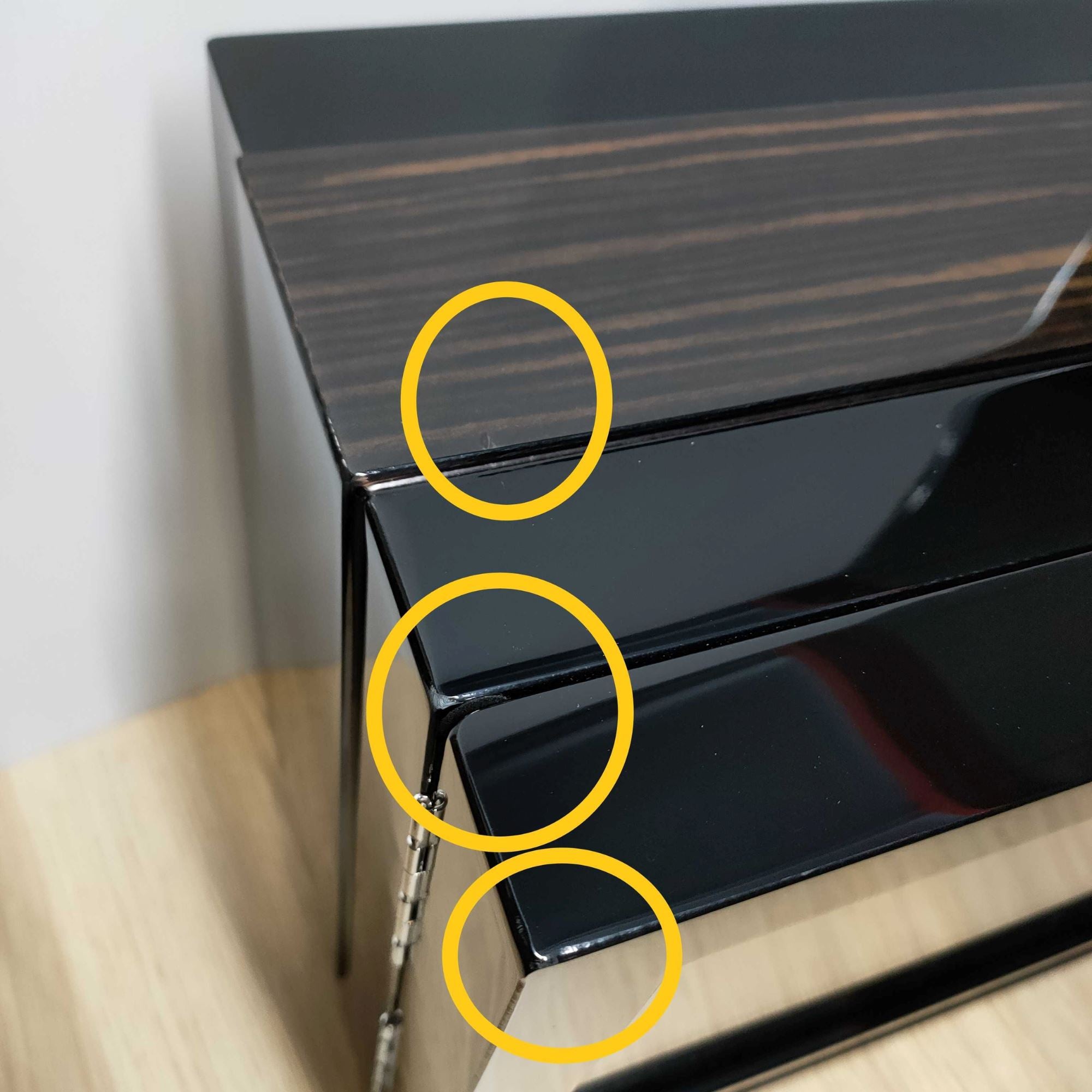 Seconds - Sydney Watch Winder Box for 6 Watches in Black (a) Seconds Clinks