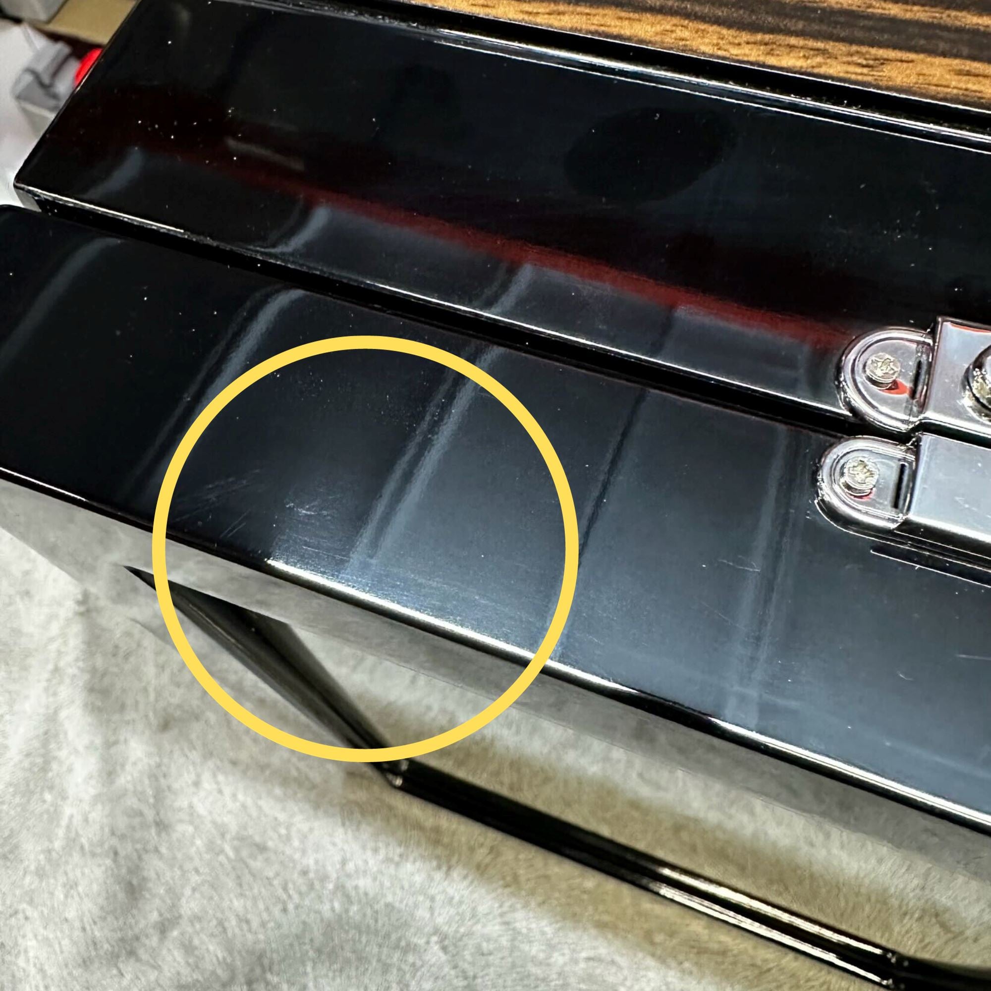 Seconds - Sydney Watch Winder Box for 6 Watches in Black (h) Seconds Clinks