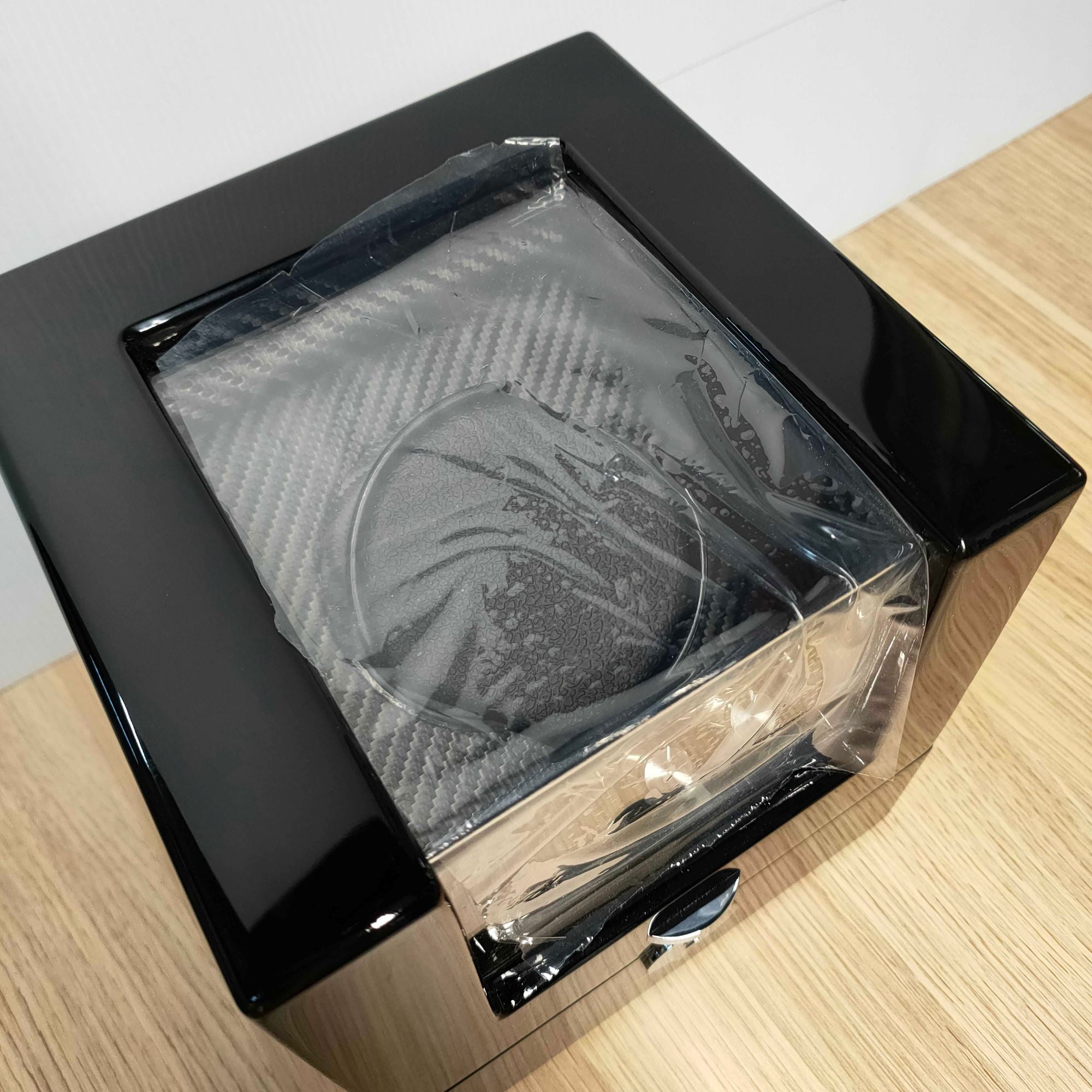 Seconds - Waratah Watch Winder Box for 1 Watch in Black (e) Seconds Clinks