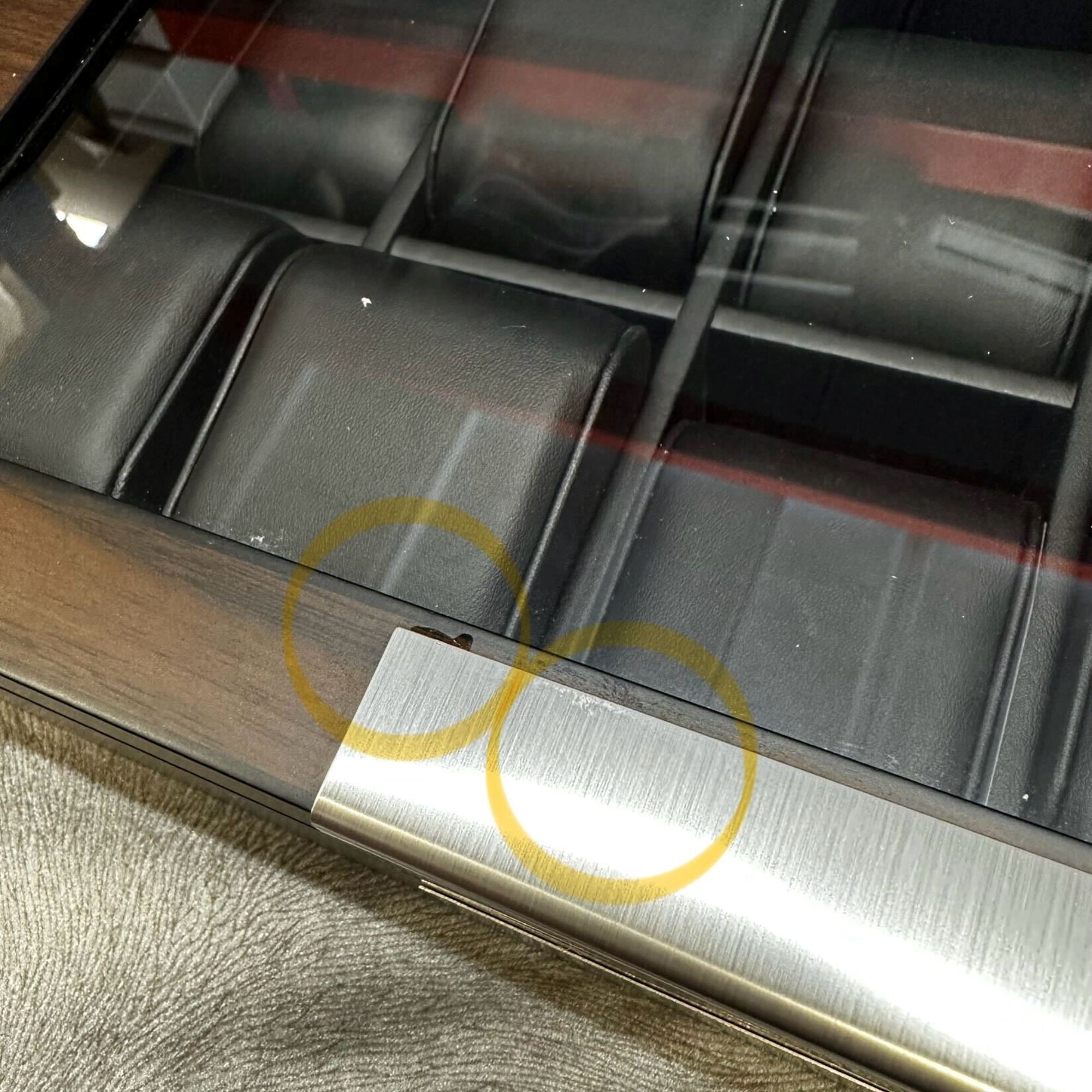 Seconds - 8 Slots Walnut Wooden Watch/Cufflink Box Seconds Clinks