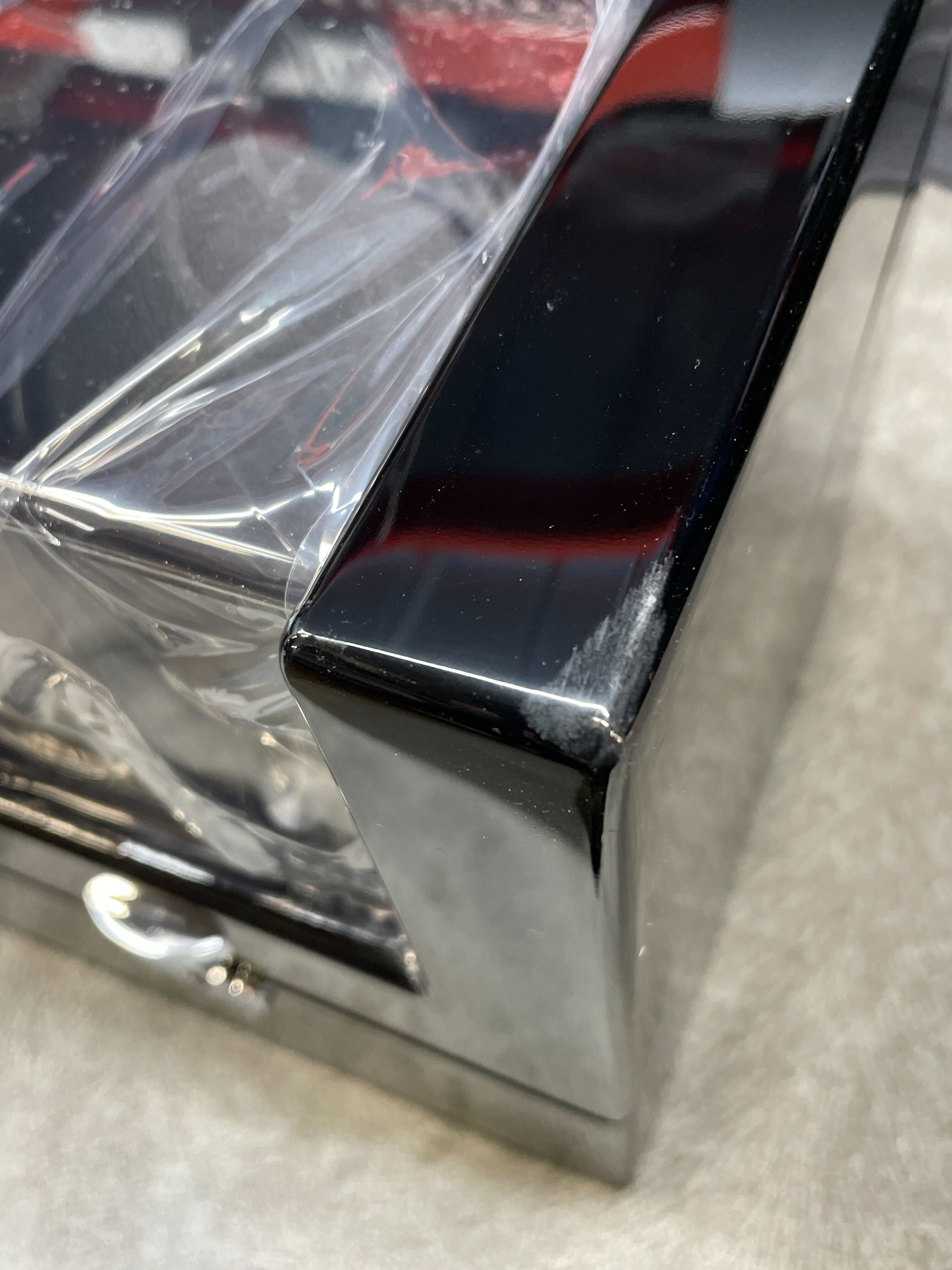 Seconds - Waratah Watch Winder Box for 1 Watch in Black (g)