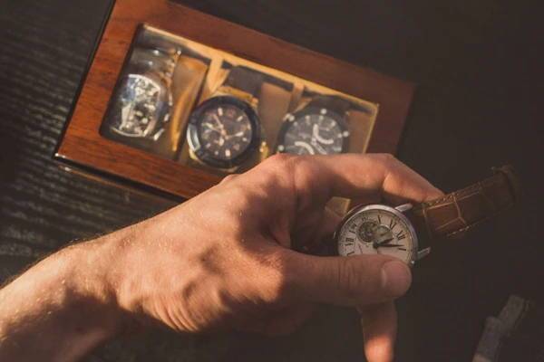 5 Best Watch Boxes for Men