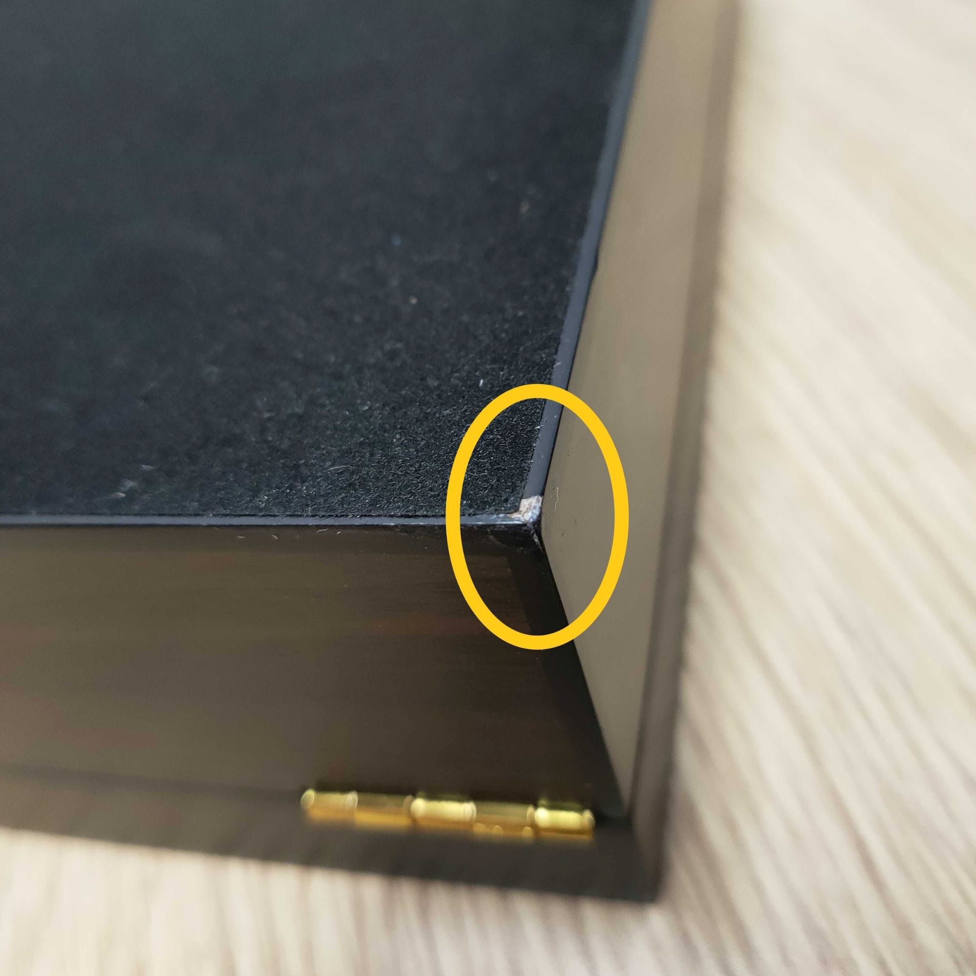 Seconds - 20 CT Walnut Cigar Humidor Box for Cigars Seconds Clinks 