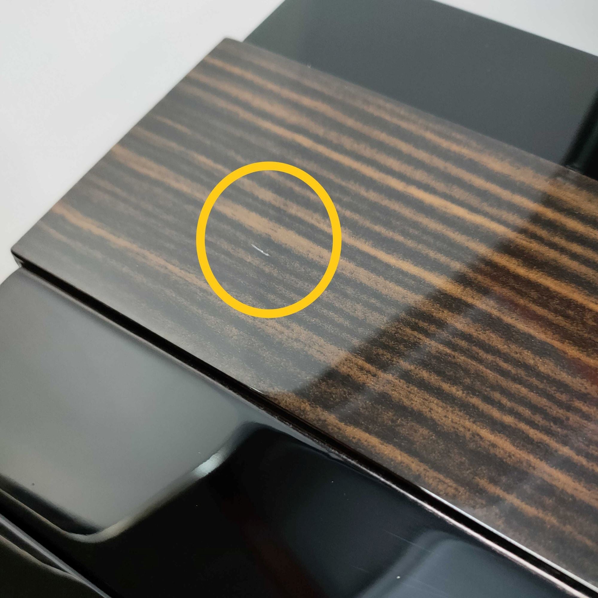 Seconds - Sydney Watch Winder Box for 6 Watches in Black (b) Seconds Clinks 