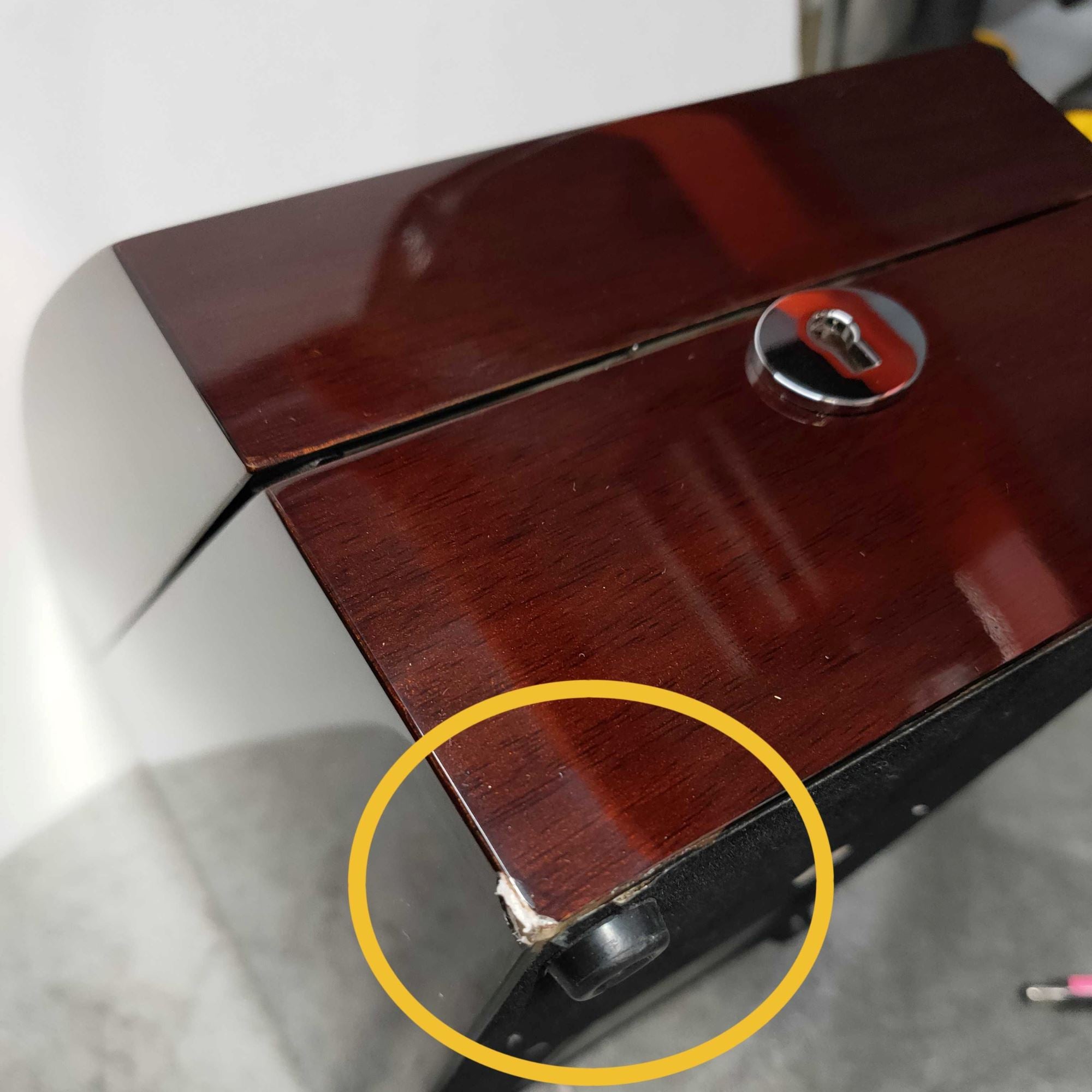 Seconds - Avoca Watch Winder Box for 2 + 2 Watches in Mahogany (c) Seconds Clinks 