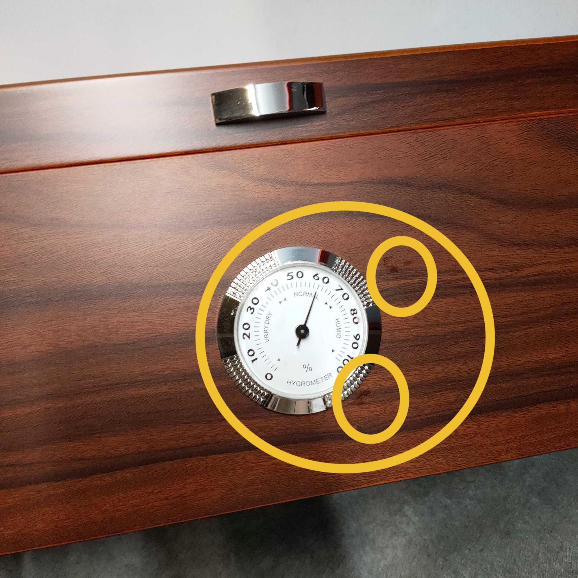 Seconds - 100 CT Walnut Cigar Humidor Wooden Box for Cigars Seconds Clinks 