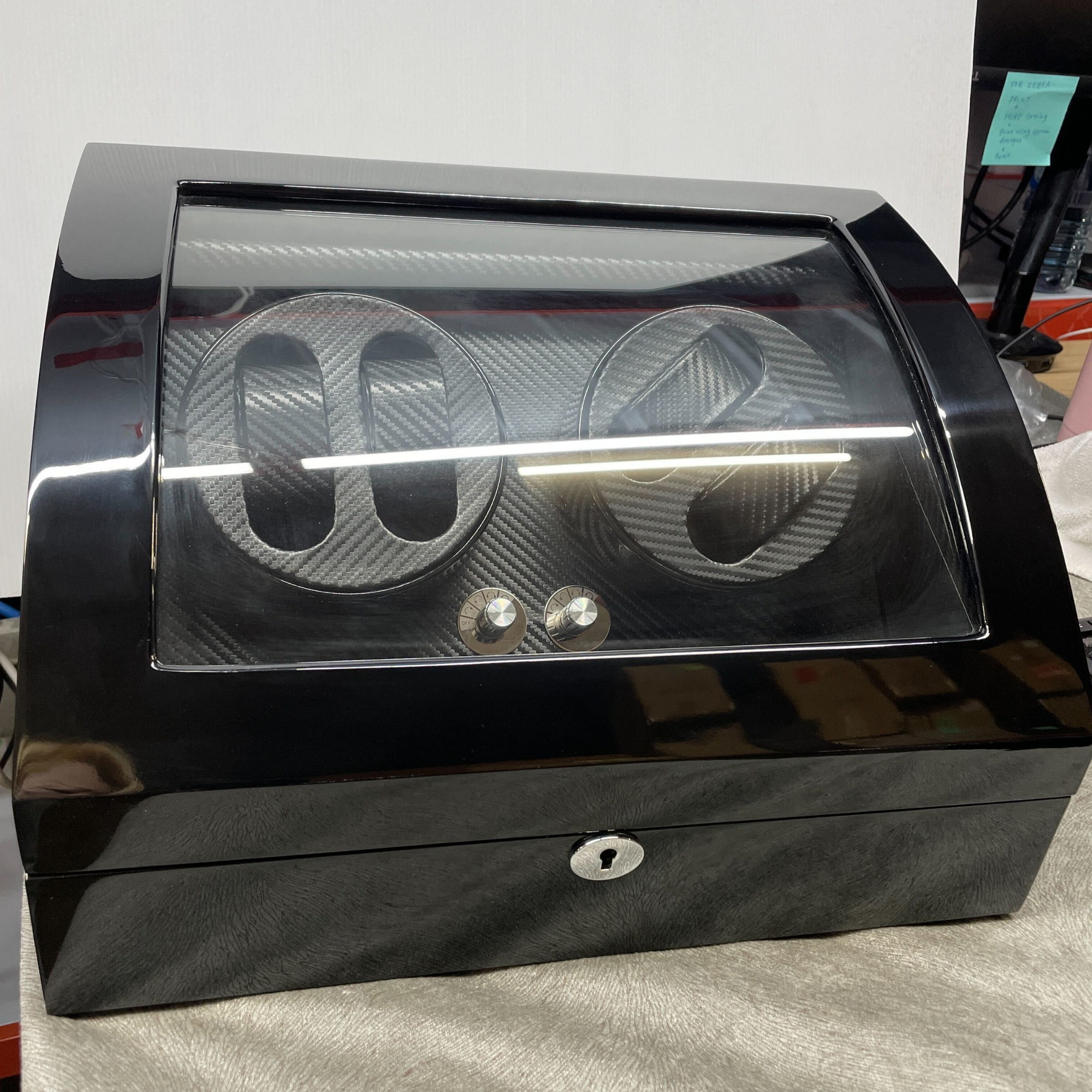 Seconds - Avoca Watch Winder Box 4 + 6 Watches in Black - Carbon Fibre Interior (Old Model)